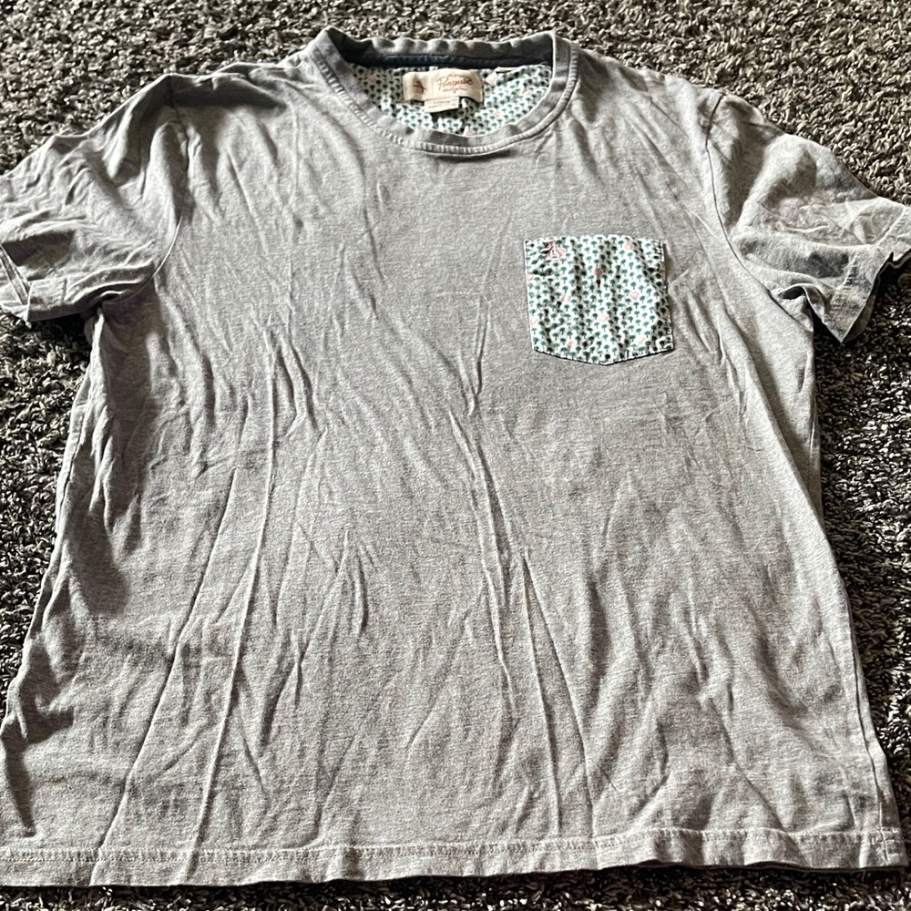 Women’s Original Penguin Gray Tee with Patterned Pocket (L)